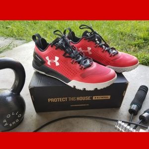 Mens UA Charged Athletic Shoe
